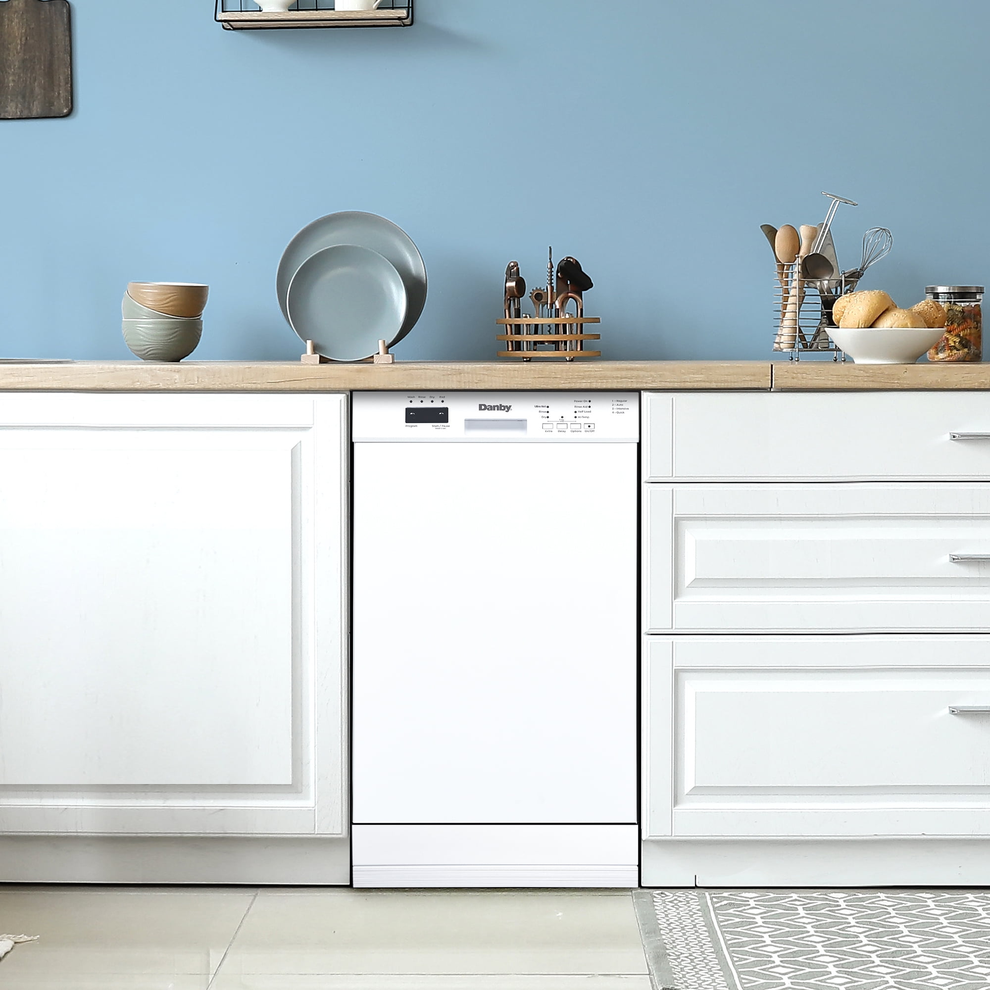 Danby 18" Wide Built-in Dishwasher in White (DDW18D1EW)