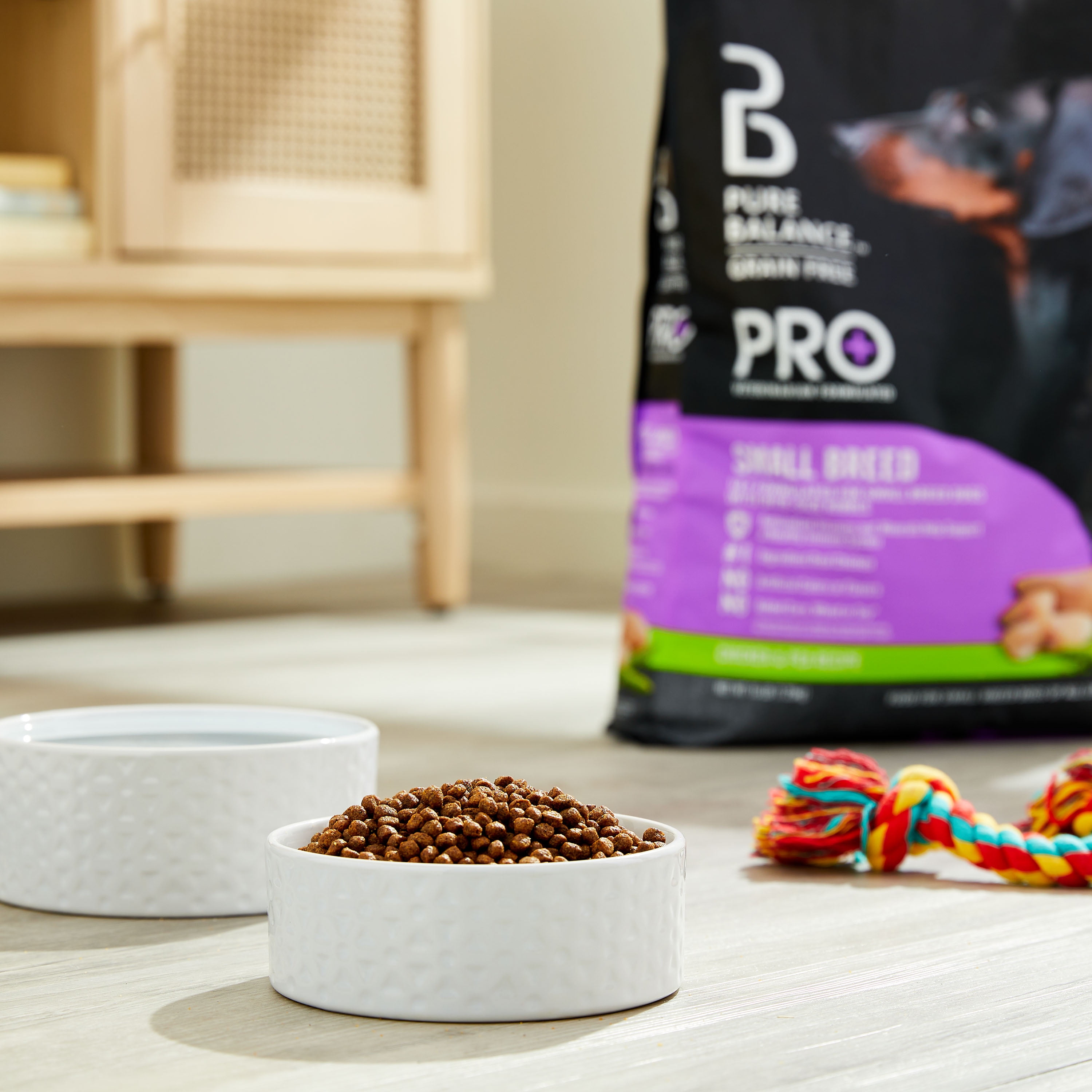 Small Breed Dog Pure Balance Chicken And Pea Grain-Free Small