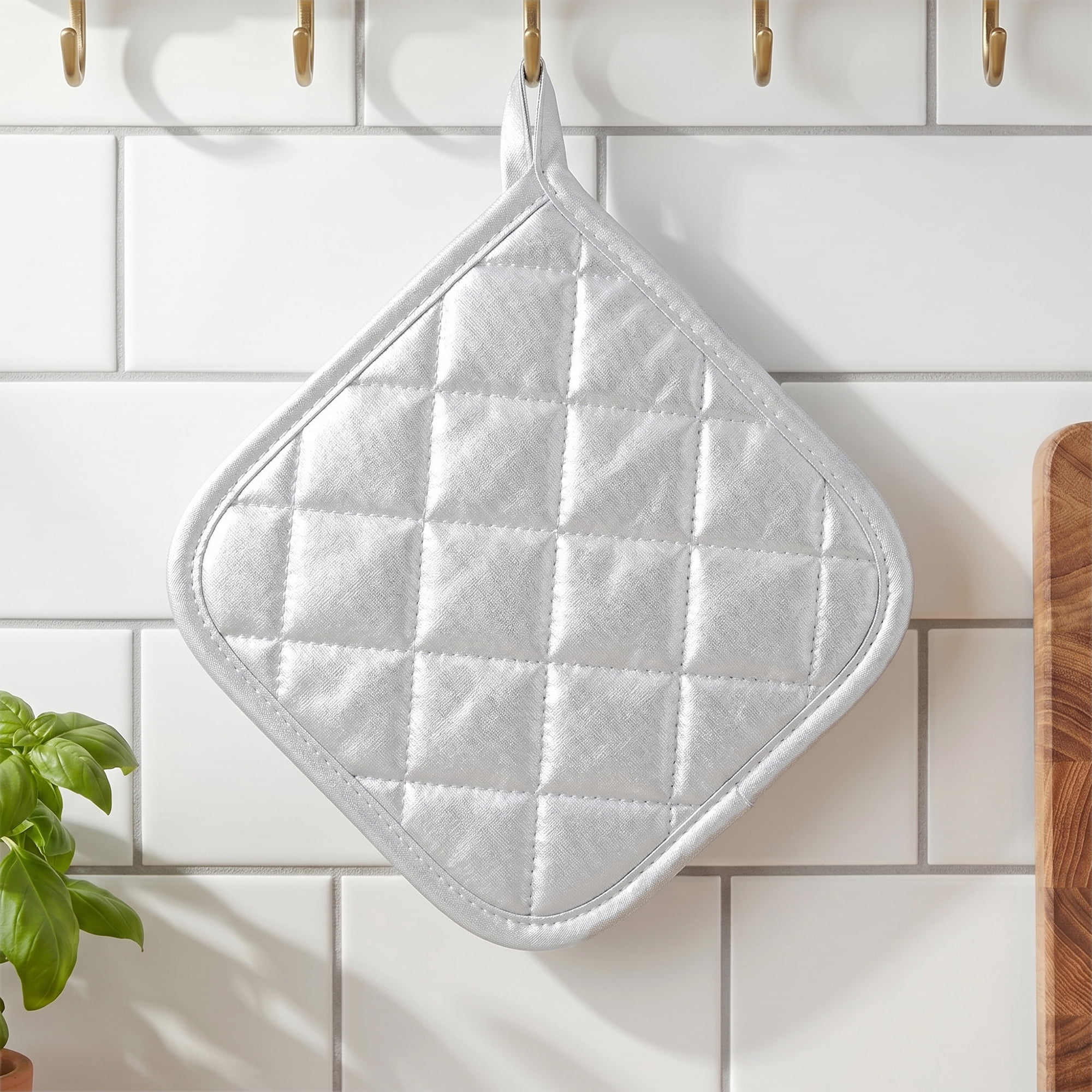 Unique Bargains Pot Holders, Heat Resistant Trivets for Cooking and BBQ Silver 4Pcs