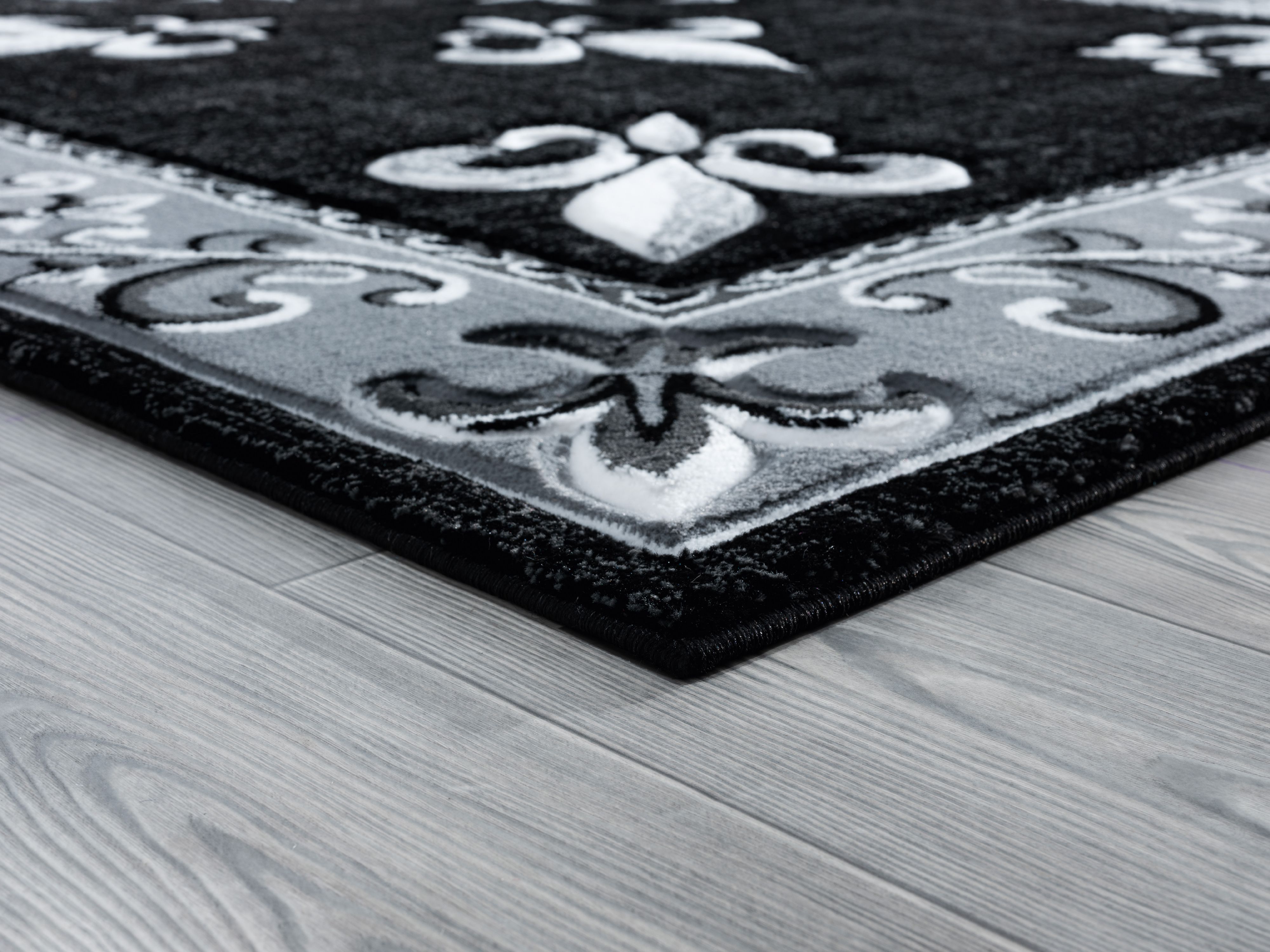 United Weavers Drachma Lafitte Transitional Border Accent Rug, Black, 2'7" x 4'2"