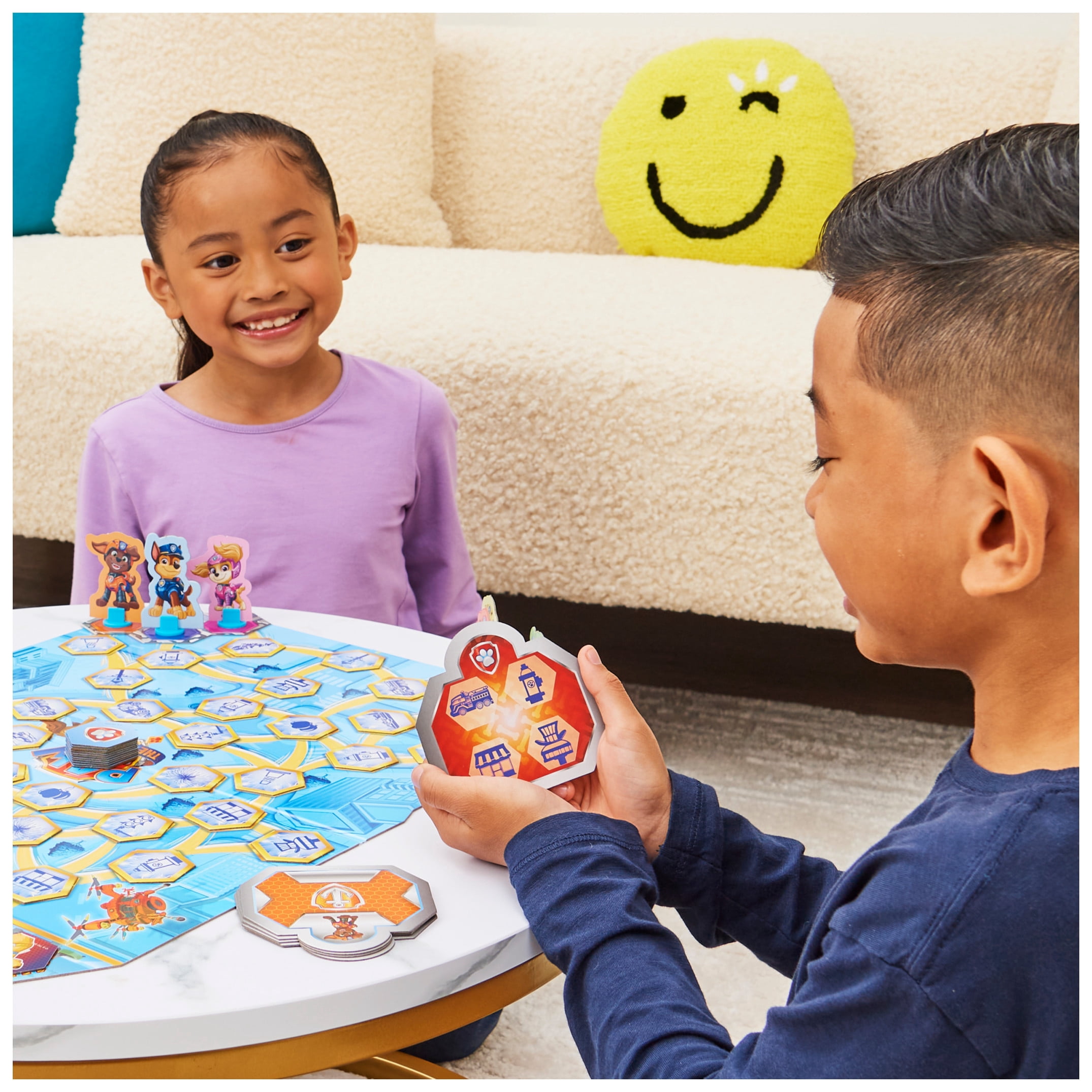 PAW Patrol The Movie, Adventure City Lookout Board Game for Preschoolers and Kids Ages 4 and up