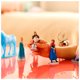thumbnail image 2 of Set de figuras oficiales de Frozen 8 de DISNEY STORE con caja, 2 of 5