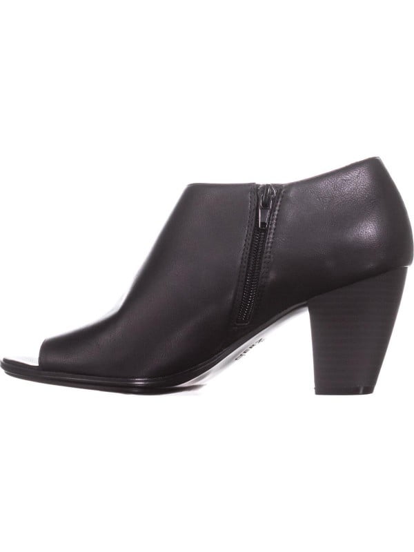 naturalizer tristen bootie