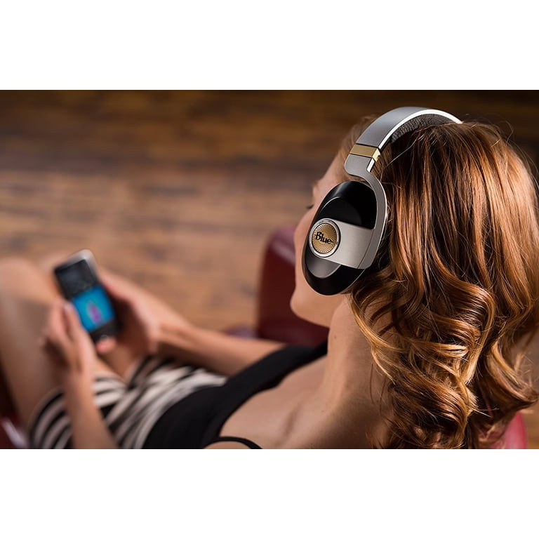 Blue Microphones Satellite Premium Wireless Noise-Cancelling
