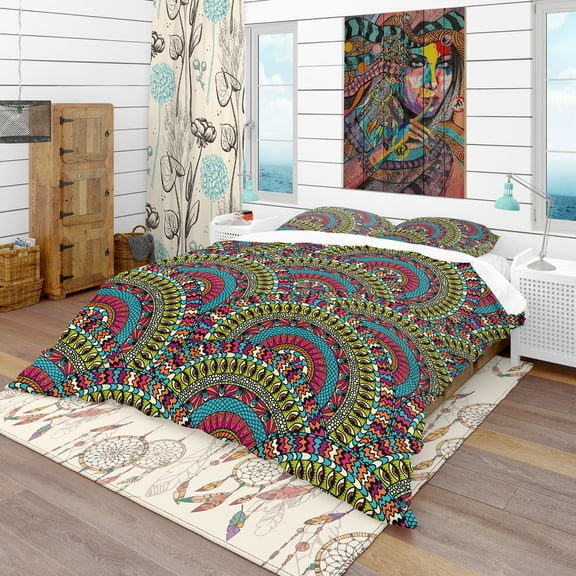 Designart 'Colorful Ethnicity Round Ornament' Bohemian & Eclectic Duvet Cover Set