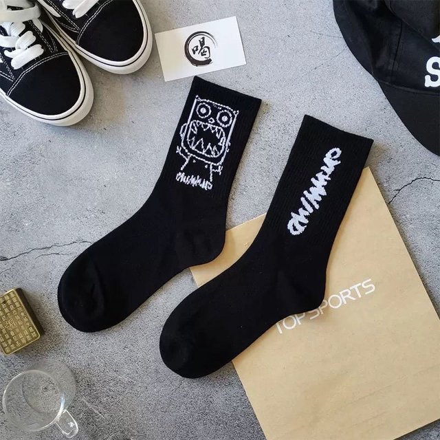 Medias de longitud media para hombres y mujeres, estilo coreano de verano, moda para parejas, hip hop, calle, patineta, baloncesto, barril largo, moda deportiva