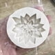 thumbnail image 4 of Juego de moldes de silicona reutilizables for Navidad, bayas de acebo, hojas 3D con flores de Pascua for manualidades de resina, velas y manualidades de yeso, 4 of 7