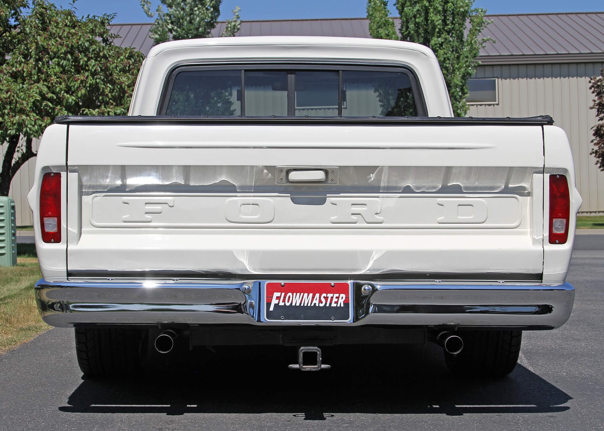 Flowmaster 817938 American Thunder Crossmember-Back Exhaust System 2.5" 409 Stainless Dual Exit
