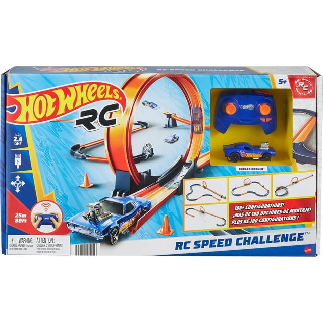 Hot Wheels RC Speed Challenge Track Set & Battery-Powered Remote-Control 1:64 Scale Toy Car, 30+ Pieces of Track