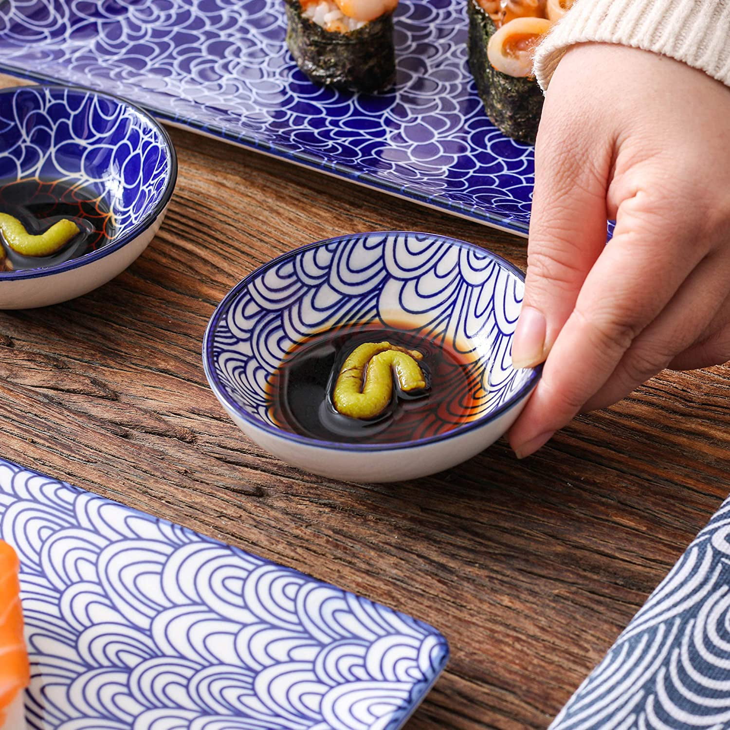 vancasso Haruka Porcelain Sushi Plate Set for 2, Japanese Style Ceramic  Black White 6 Pieces Sushi Serving Set, Including Sushi Platters | Dip  Bowls 