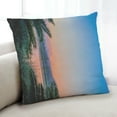 thumbnail image 1 of Ahgly Company Color Focus Color Gradient Coussin d'Intérieur, 18 Pouces par 18 Pouces, 1 of 6