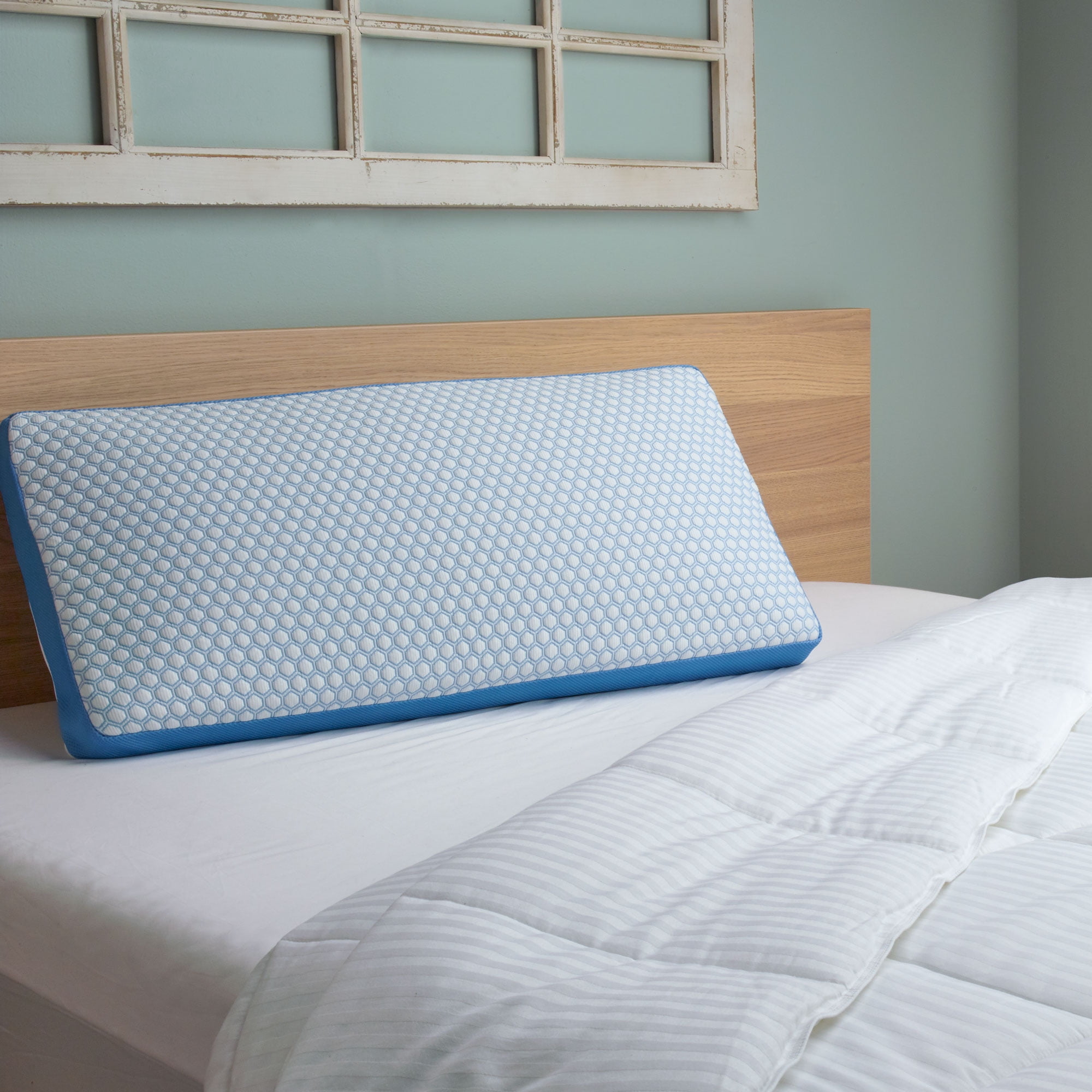 TruCool Side Sleeper Pillow featuring Serene Foam, King