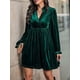 thumbnail image 4 of Vestido Elegante Retro Corto Holgado con Escote en V y Larga de Terciopelo de Color Liso para Mujer, Ropa de Moda para Otoño e Invierno. Verde Oscuro S, 4 of 9