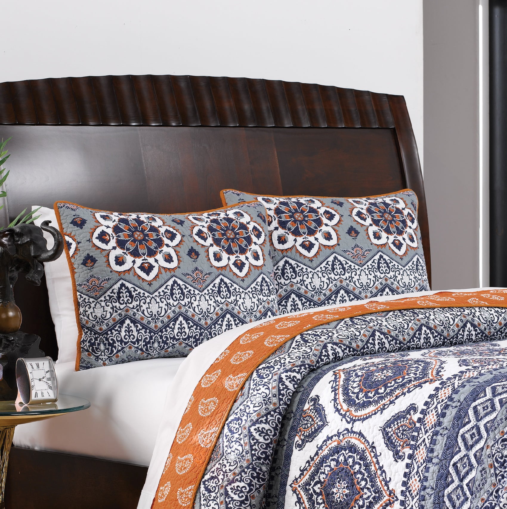 Global Trends Maya 100% Cotton Reversible Medallion and Paisley Quilt Set, 3-Piece King/Cal King