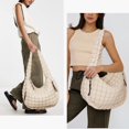 thumbnail image 2 of Bolsa acolchada Juoxeepy, grande, acolchada, de nailon blanquecino, 2 of 6