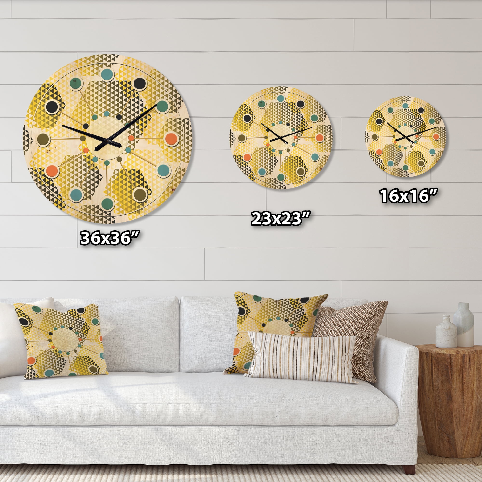 Designart 'Hexagon Retro Pattern XI' Mid-Century Modern Wood Wall Clock