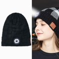 thumbnail image 3 of Gorro LED Recargable Por USB Y Bluetooth Sunnimix Invierno Cálido Sombreros Con Iluminación De Punto, 3 of 8