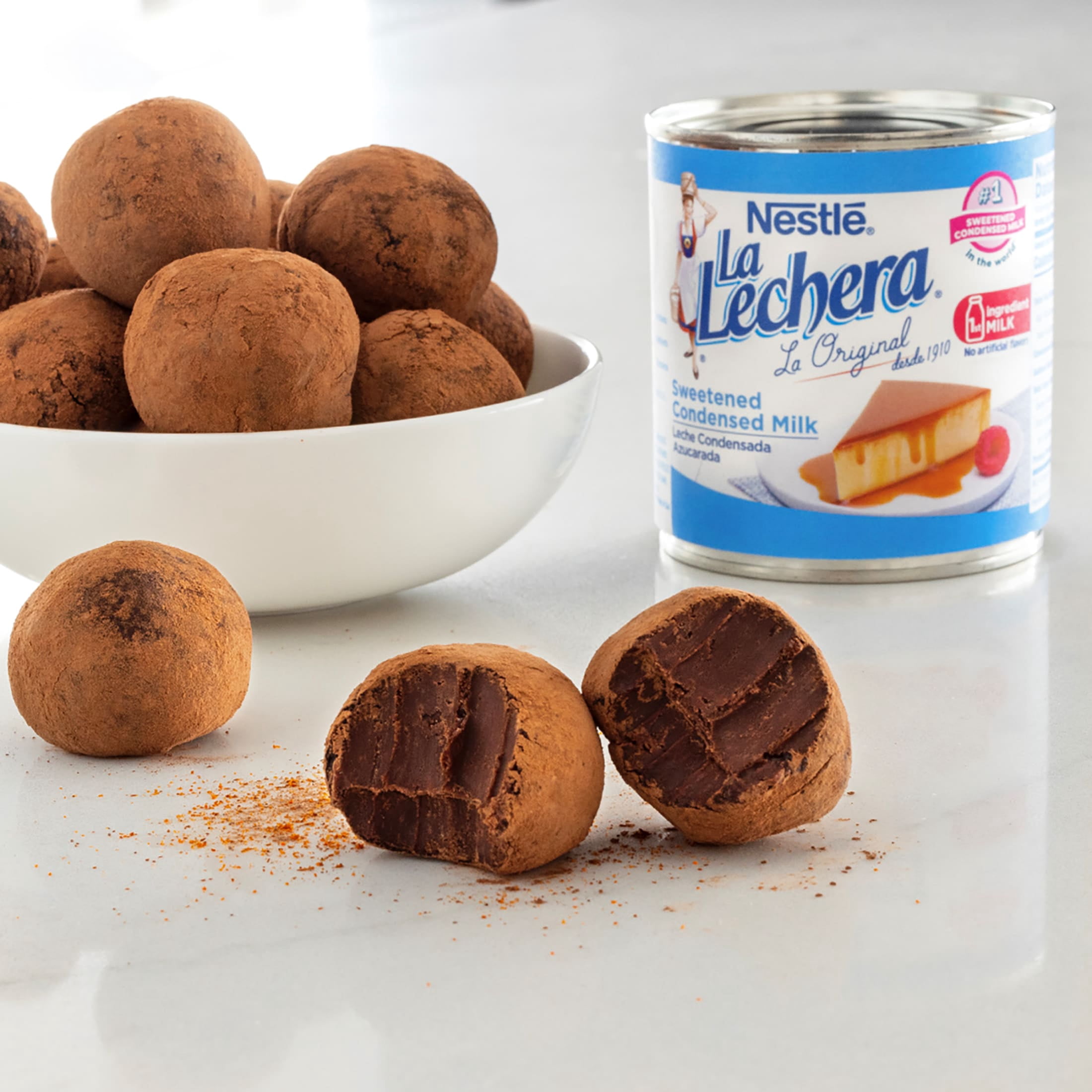 Nestle La Lechera Sweetened Condensed Milk, 14 oz Can