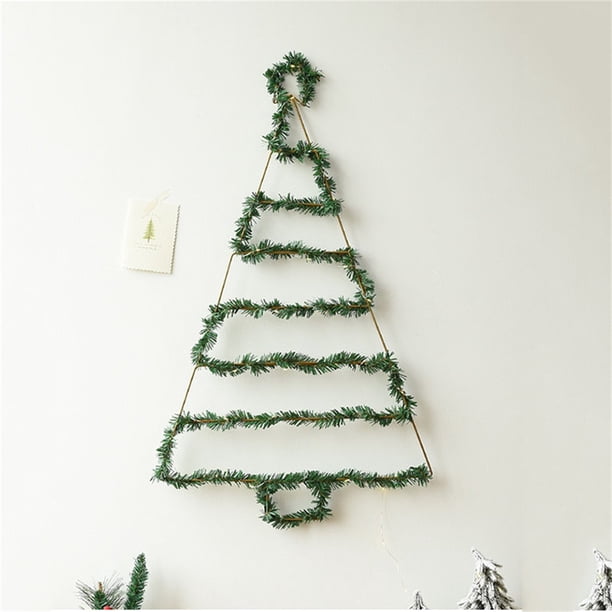 Un pack de 550 cm de guirnalda artificial de ratán Norfolk - Decoración navideña verde sintética para decoraciones navideñas interiores