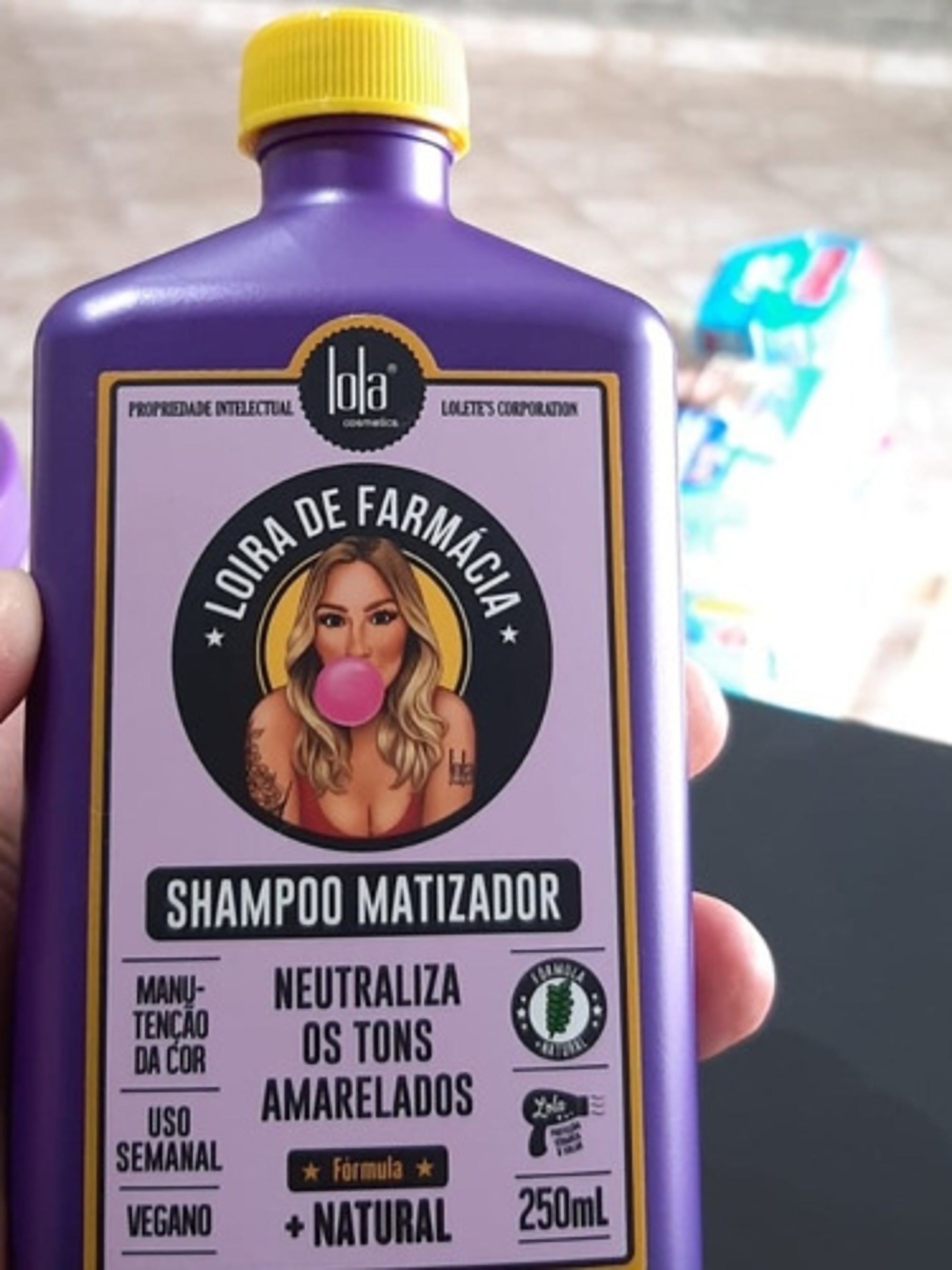 Lola Cosmetics Loira de Farmácia Matizador Shampoo - Natural and Vegan  Formula to Illuminate and Protect Your Blonde Hair (250ml/8.45Fl Oz) -  Walmart.com