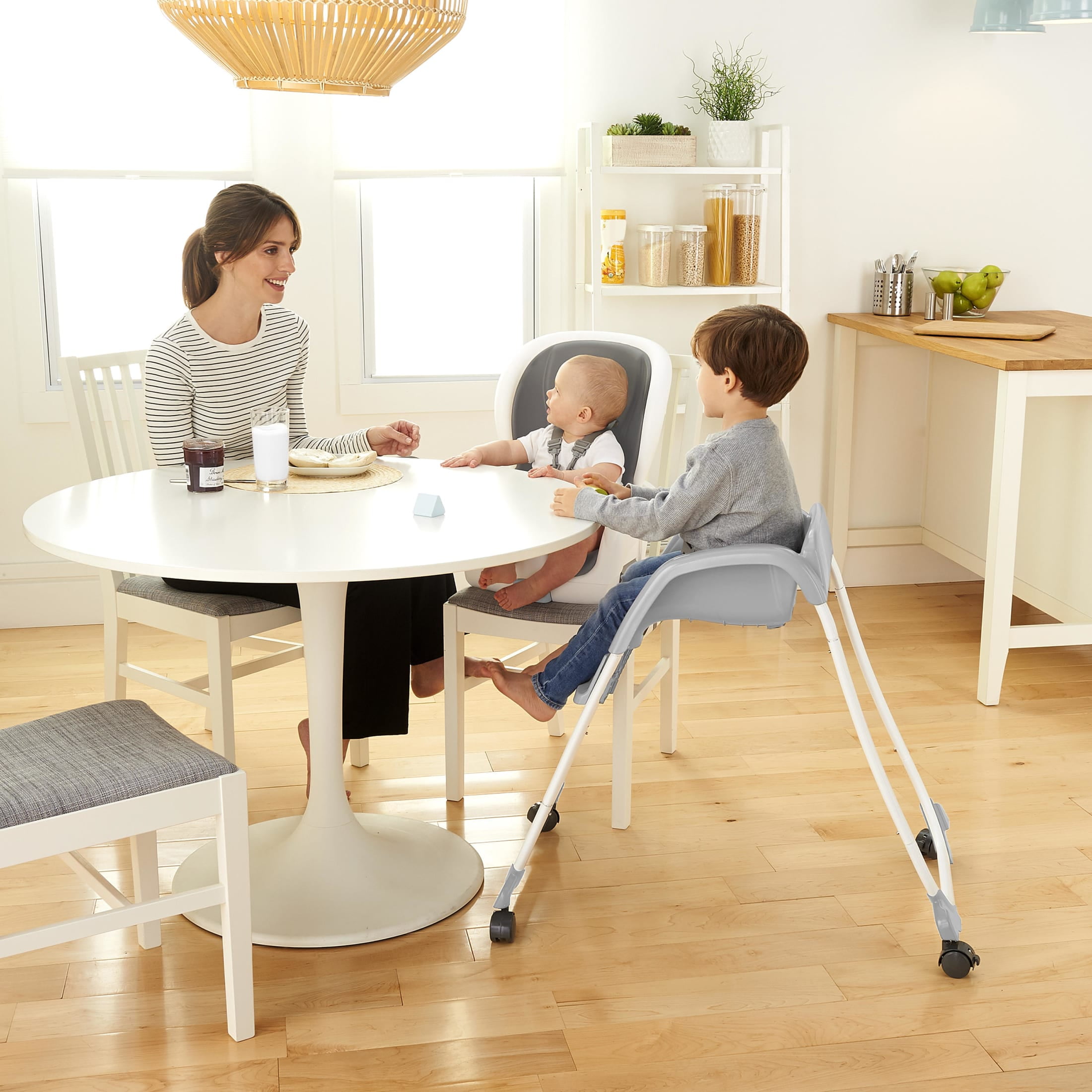 Ingenuity SmartClean Trio Elite 3 in 1 Convertible High Chair