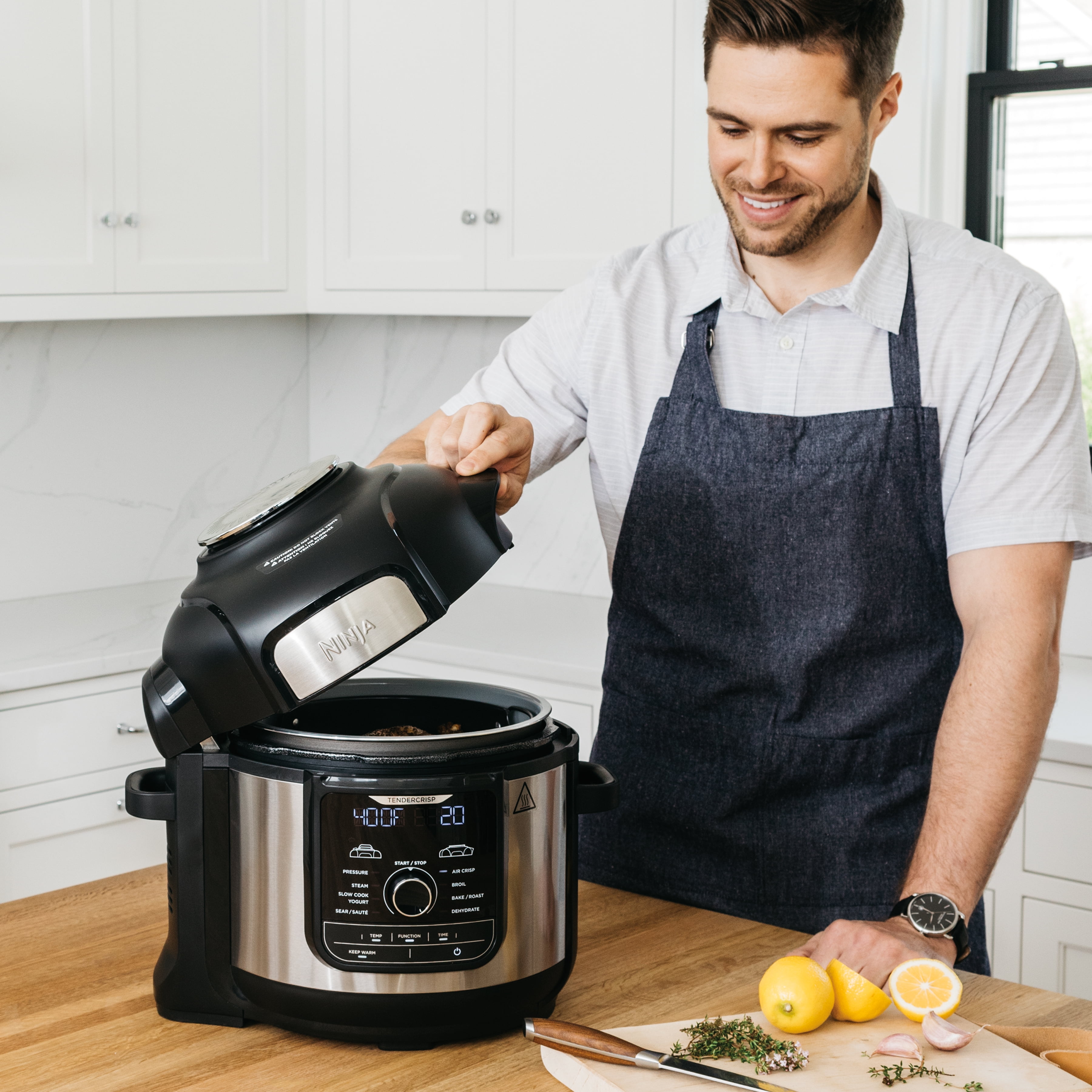 Ninja Ninja Foodi 8qt. 9 in 1 Deluxe XL Pressure Cooker Air Fryer Stainless Steel Black
