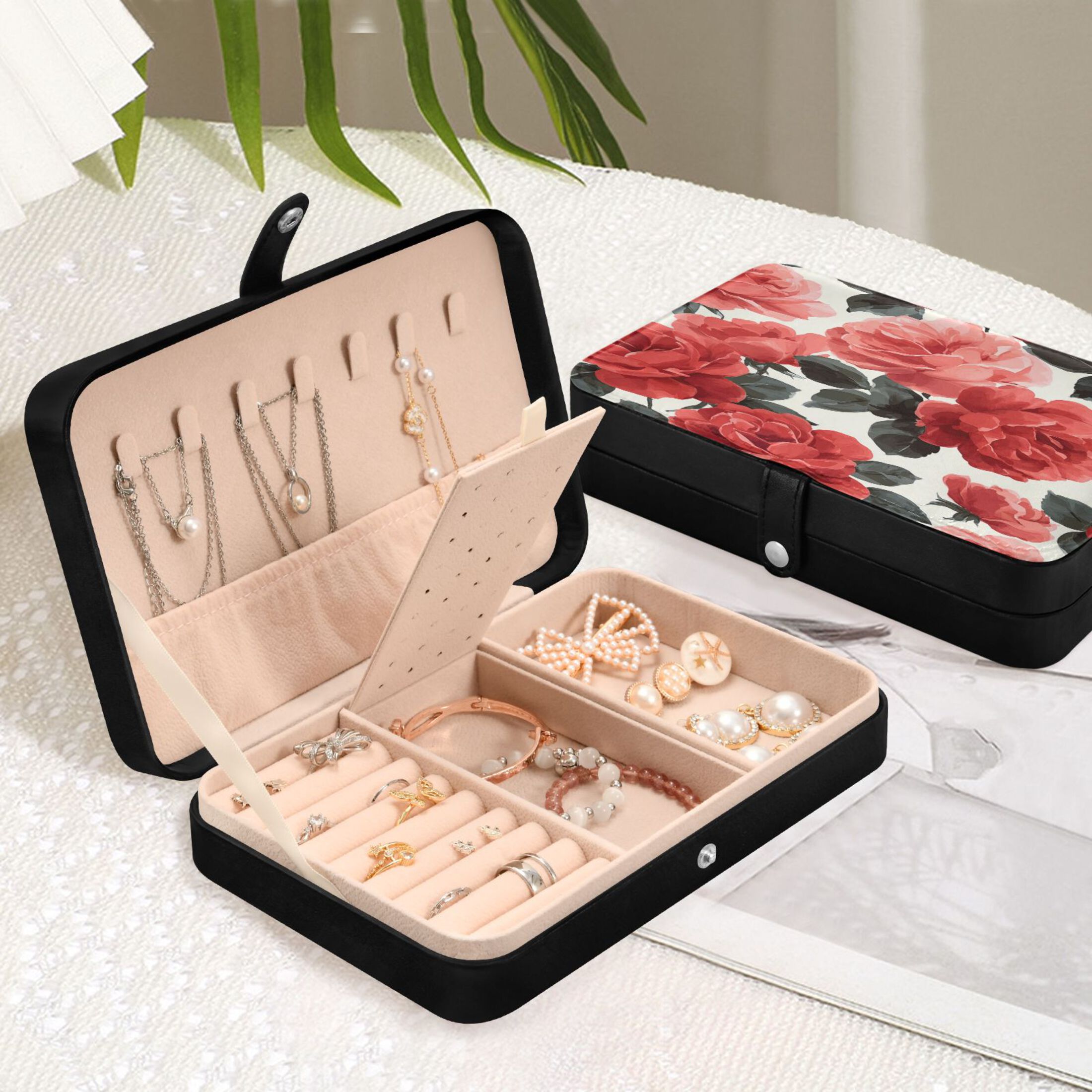 Leather Jewelry Box Rectangular 8.27x5.5x1.78In Travel Jewelry Storage Earrings Necklace Bracelet Watch Brooch Storage Beautiful Red Rose