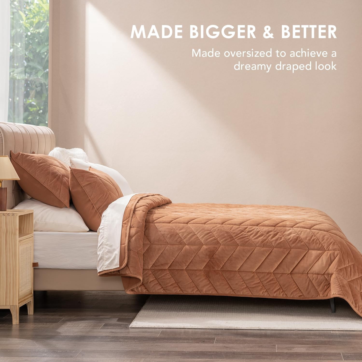 EVERGRACE 3 Pieces Luxurious Velvet King Quilts, Ultra Soft Lightweight Velvet Comforter Set, Matelasse Oversized Bedspread Coverlet for All Season with 2 Shams, Burnt Orange, 108''x96''