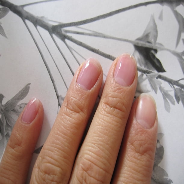 Dior Nail Glow Instant French Manicure Effect Whitening Nail Care