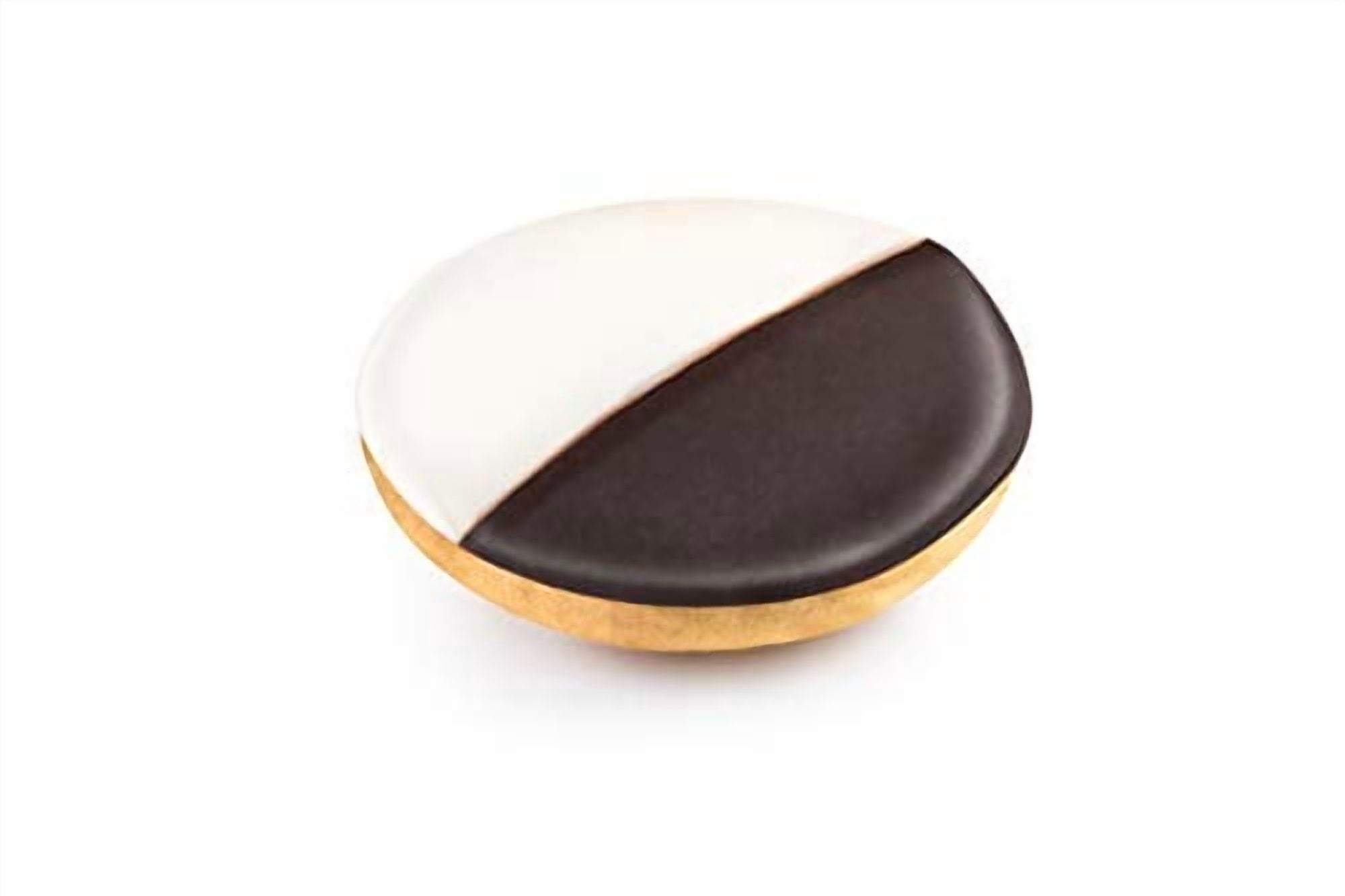 Black & White Cookies | 90 Individually Wrapped Cookies | NY Style Black and White Cookies | Cookies Snack Packs | Lunchbox Snacks | Office Snacks | Kosher, Dairy & Nut Free | Stern’s Bakery