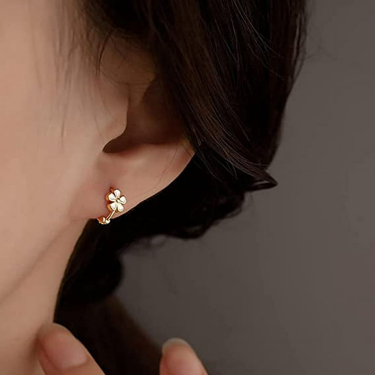 Dainty cartilage hoop deals