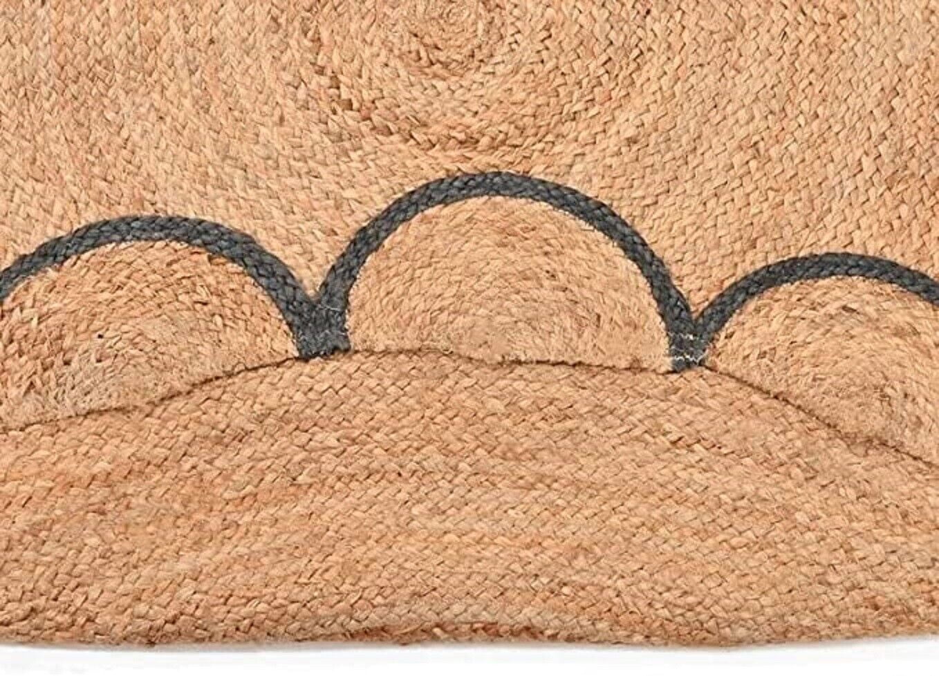 Natural Farmhouse Jute Round Rug with Black Border Design, Scalloped Round Rug Size 8 x 8 Feet