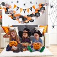 thumbnail image 4 of El kit de arco de guirnalda de globos incluye globos de confeti blanco y negro naranja con telaraña para el fondo de fiesta, decoración para el aula Afortunado Sencillez, 4 of 5