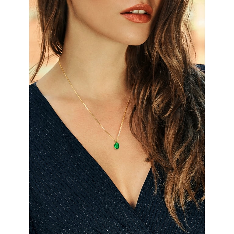 Green emerald pendant necklace deals