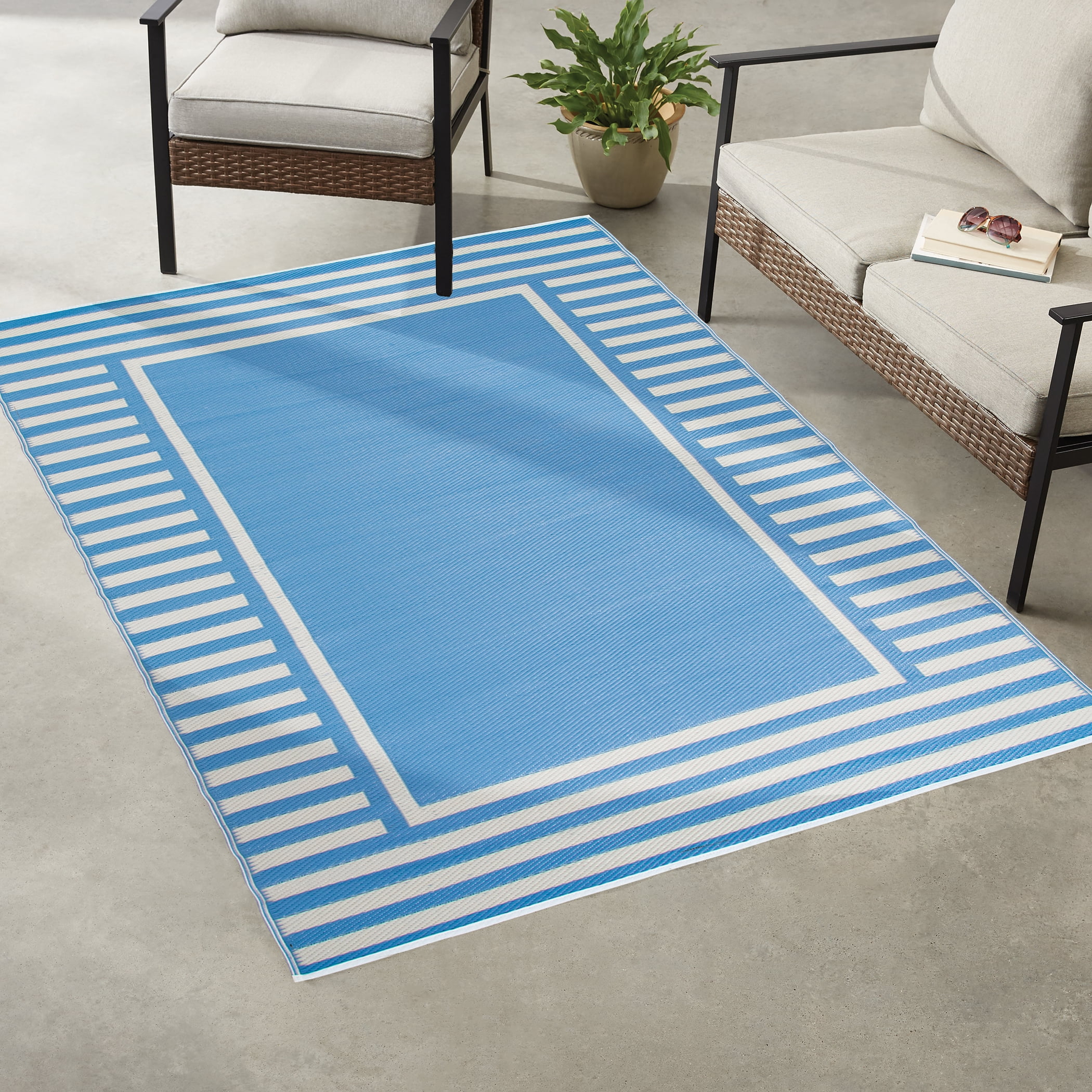 Mainstays Blue Border Stripe Plastic Outdoor Rug, 5'x7'