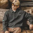 thumbnail image 3 of Polo clásico de estilo americano vintage para hombre, camiseta de manga larga de peso pesado para primavera y otoño, sudadera versátil con cuello redondo, 3 of 4
