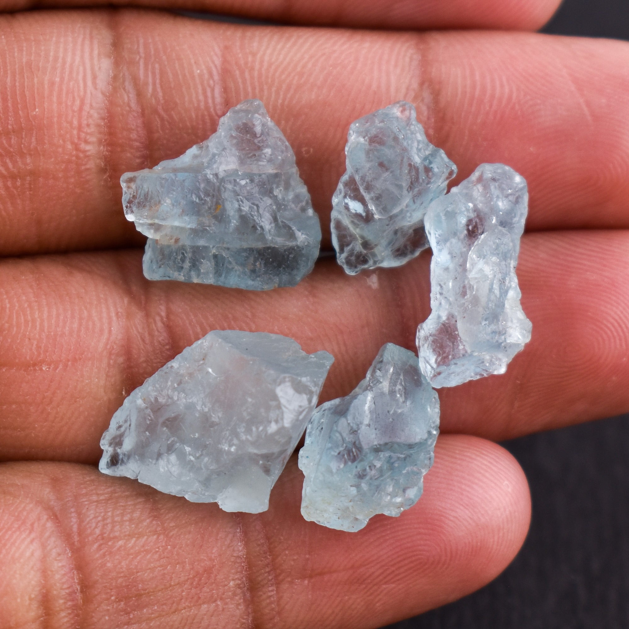 129Cts Natural Aquamarine Raw Crystal Rough and Tumble stone Good Quality discount Loose Gemstone for Jewellery making at Wholesale Price 100%Natural