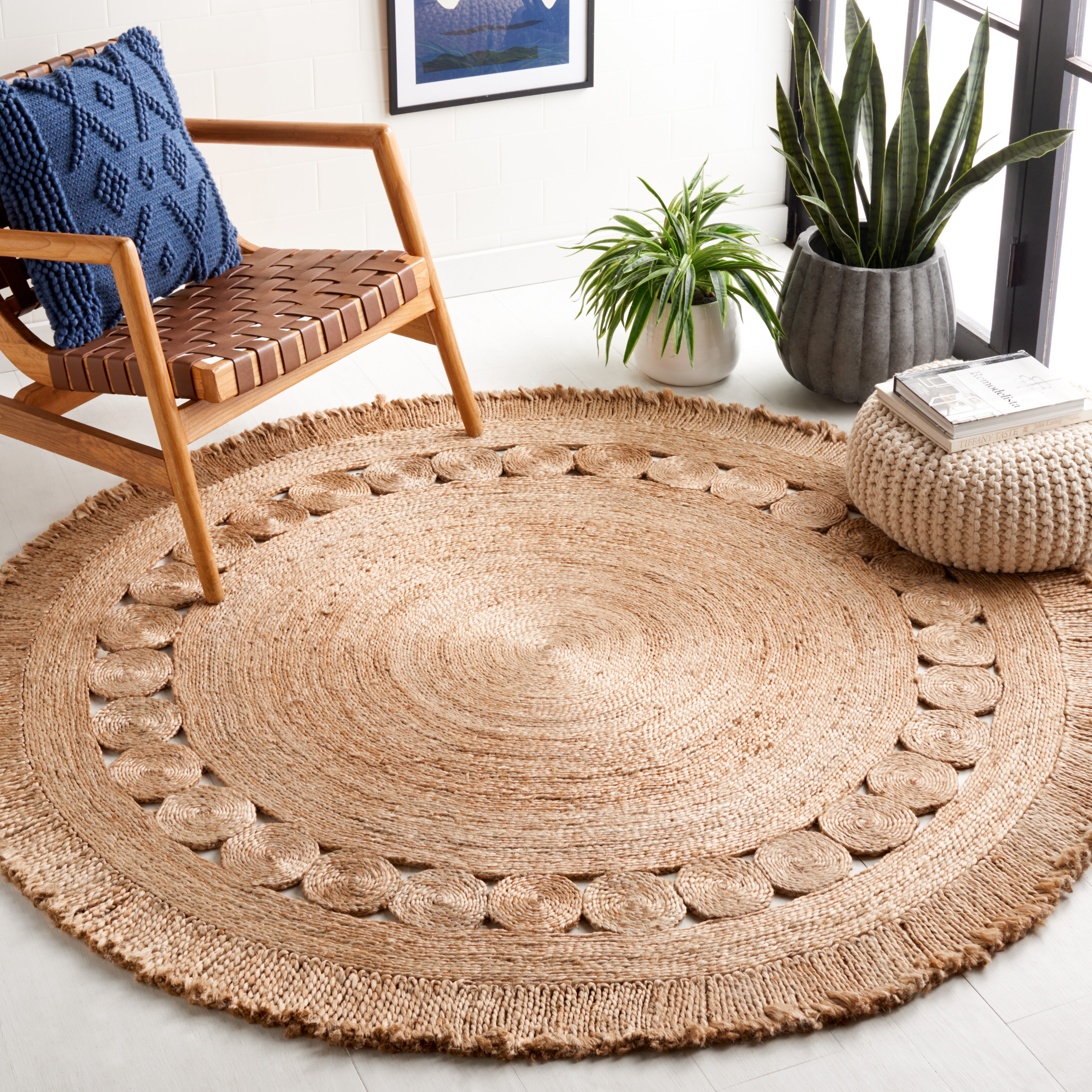 SAFAVIEH Natural Fiber Braelyn Geometric Area Rug, Natural, 6' x 6' Round