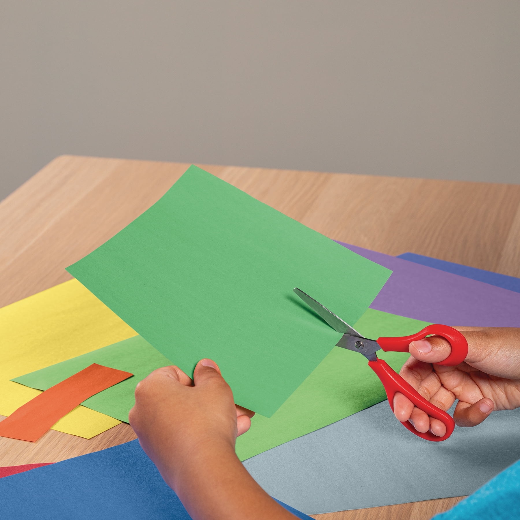 Prang Construction Paper, Medium Weight, Holiday Green, 12" x 18", 50 Sheets Per Pack, 5 Packs