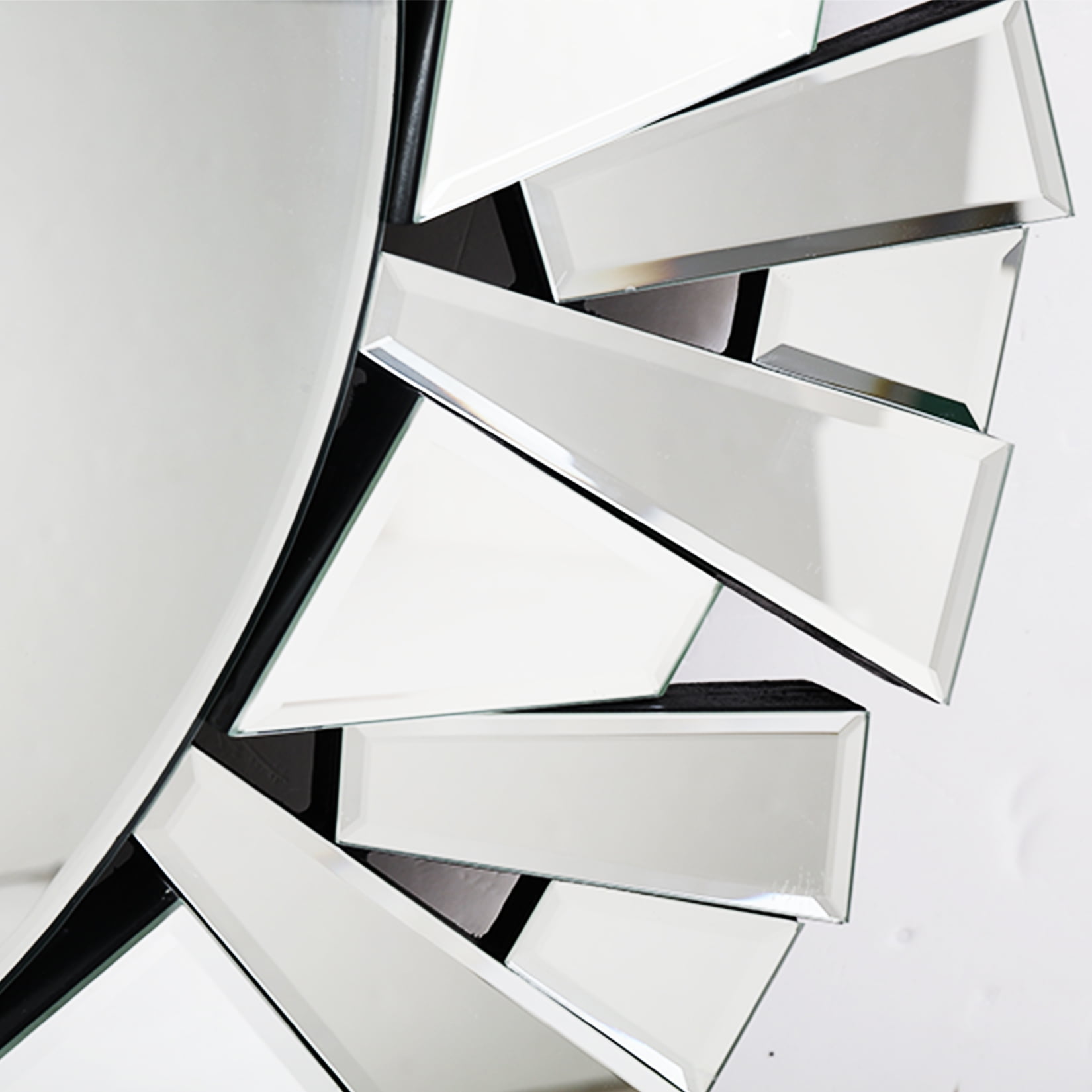 LUVODI Clear Sunburst Wall Mirror Decorative Accent Mirror for Bathroom Living Room Decor Round 32in