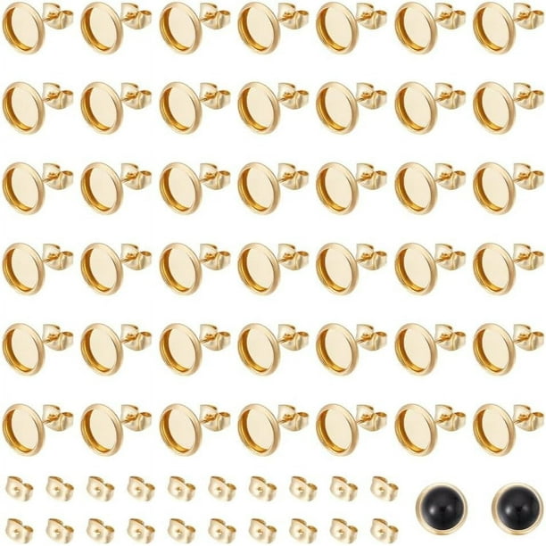 80 piezas de aretes chapados en oro de 18 quilates de 8 mm, bandejas para aretes, bandejas de acero inoxidable con engaste de cabujón, hallazgos para aretes con aro y cierre.
