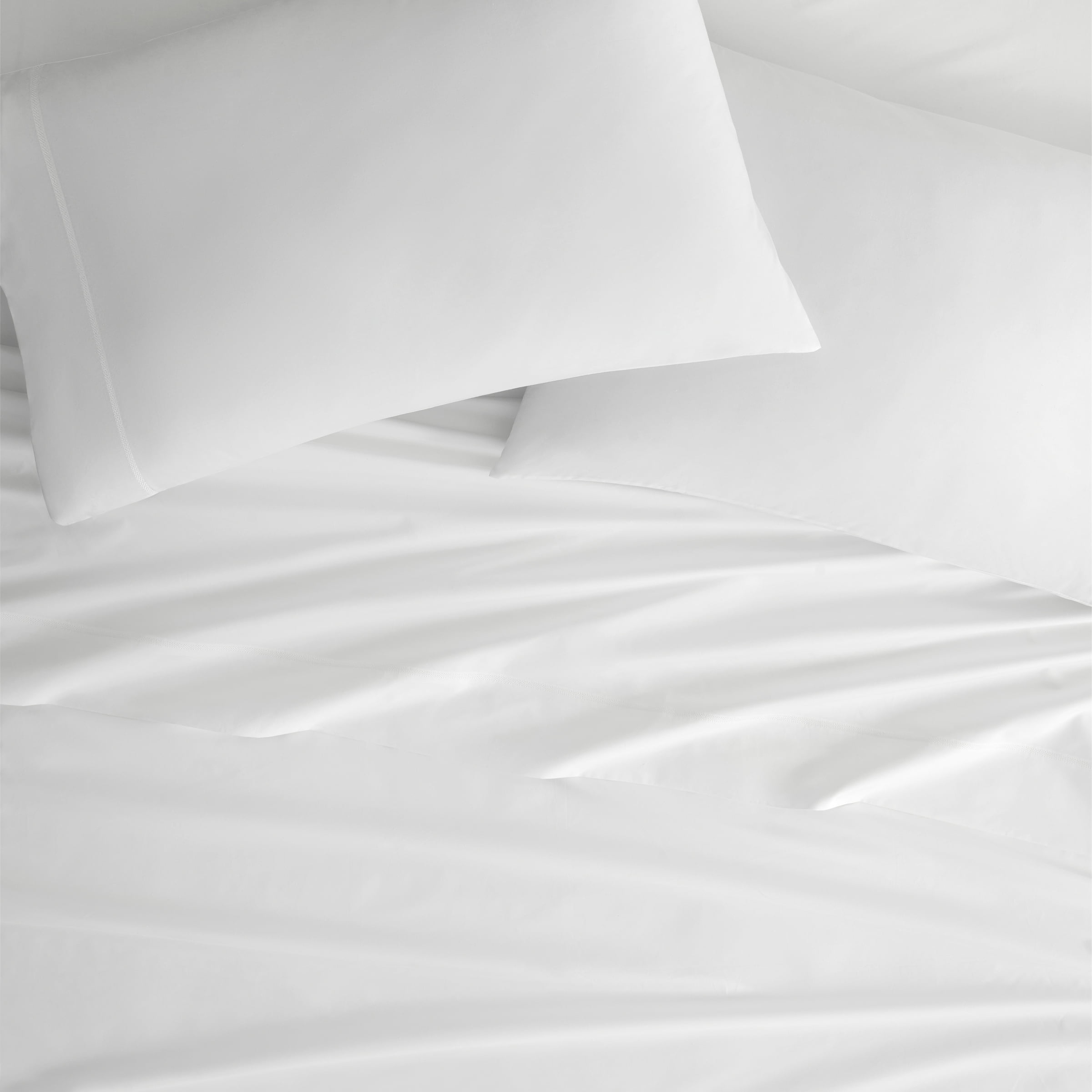 Wamsutta 1846 400 Thread Count Bright White Egyptian Giza Cotton Percale Pillow Cases, King (2 Count)