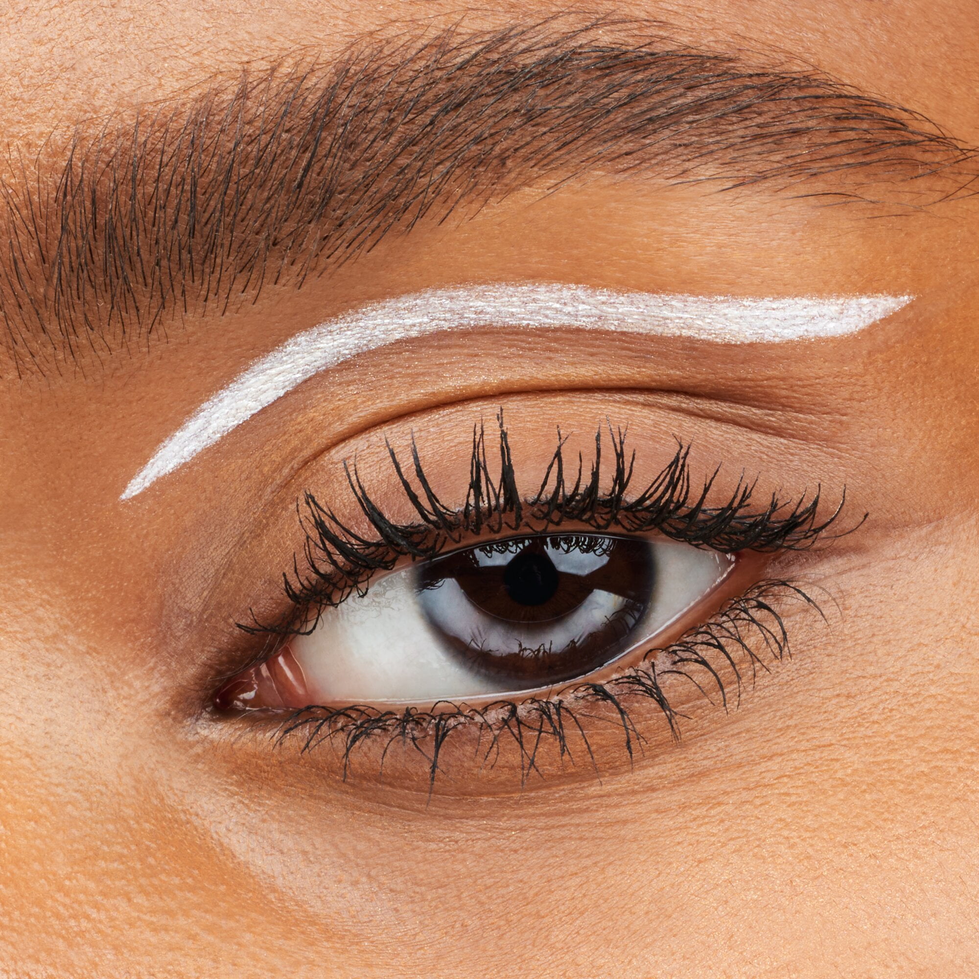essence Stay & Play Gel Eyeliner Pencil, 04 Ice Ice Baby