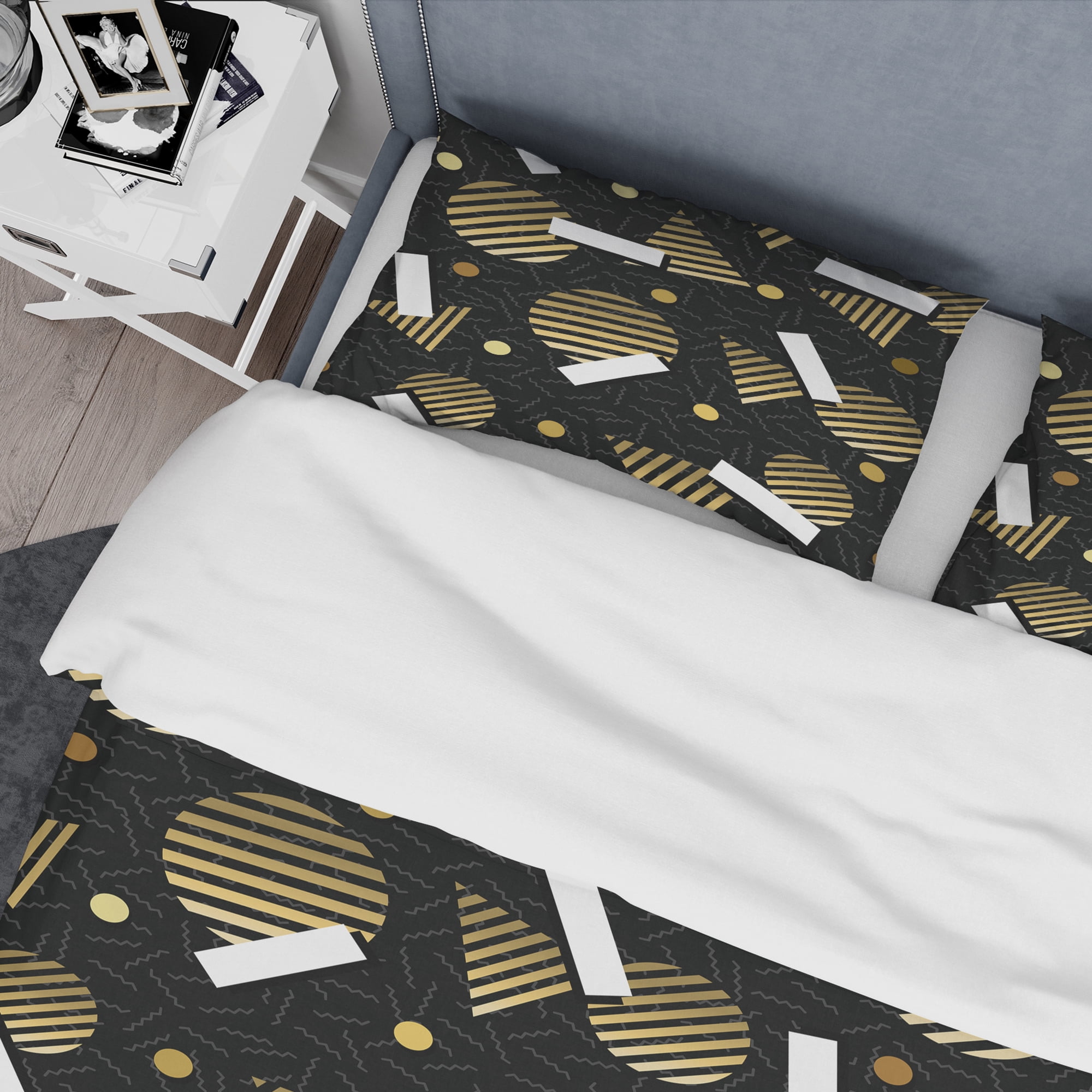 Designart 'Gold Retro Circular Pattern' Mid-Century Modern Duvet Cover Set