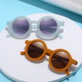 thumbnail image 1 of Gafas de sol para niños Gafas esmeriladas para padres e hijos Gafas de sol decorativas para bebés de 1 a 8 años Gafas de sol modernas para niños Película para PC, 1 of 5