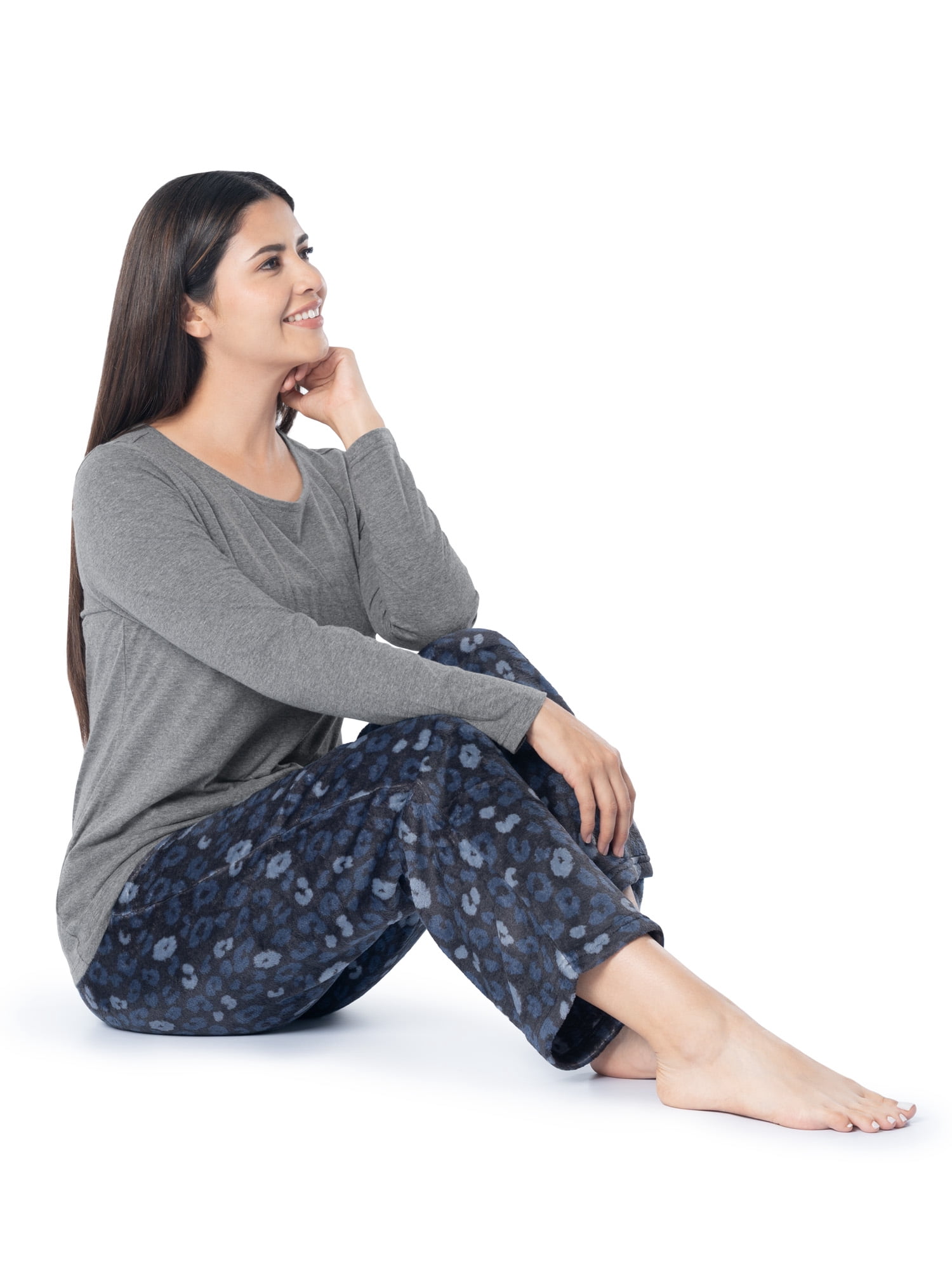 Fruit of the Loom Women's Beyond Soft Long Sleeve Top & Fleece Bottom Pajama Set, Sizes S-4X