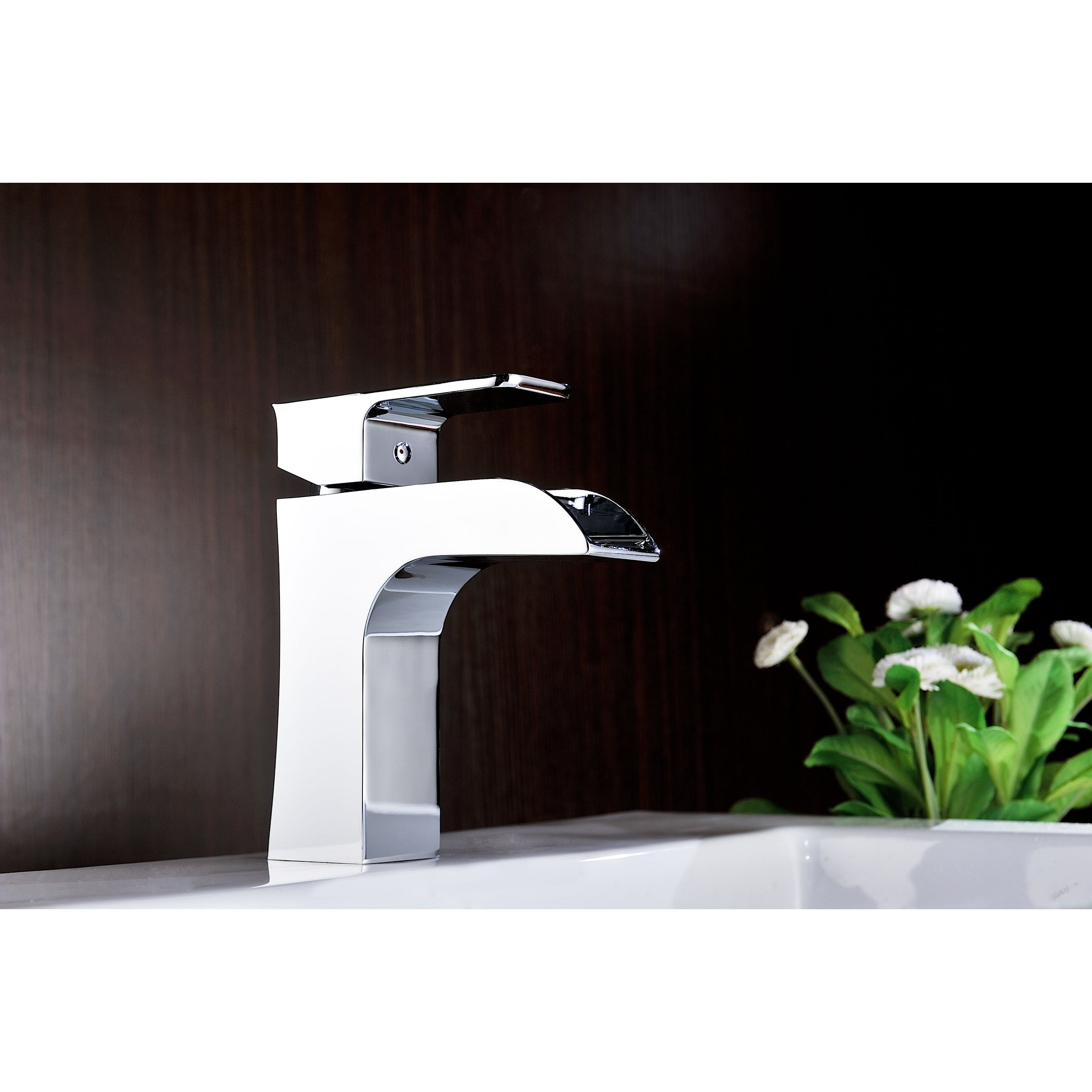 ANZZI Forza Series Single Hole Single-handle Low-arc Bathroom Faucet in Polished Chrome