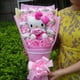 thumbnail image 3 of Sanrio-Sombrero de graduación de Hello Kitty, ramo de felpa, juguete de peluche, sombreros de graduación, muñeca linda, ramo de flores de rosa de espuma, regalo de graduación, 3 of 4