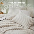 thumbnail image 4 of Juego de edredones Bedsure California King de felpa suave, 3 unidades, 4 of 8