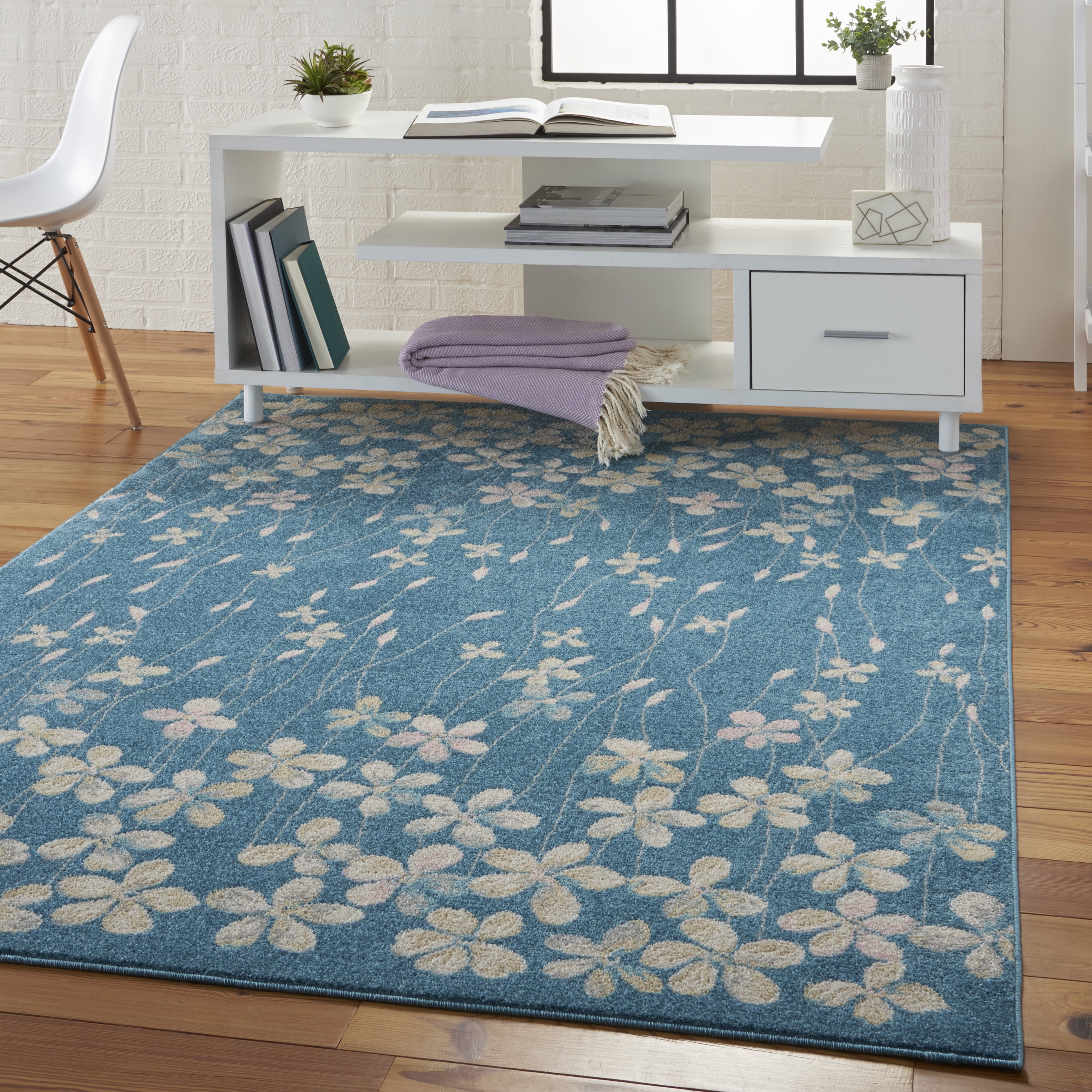 Desert Fields Contemporary Floral Turquoise 5'3" x 7'3" Area Rug, (5' x 7')